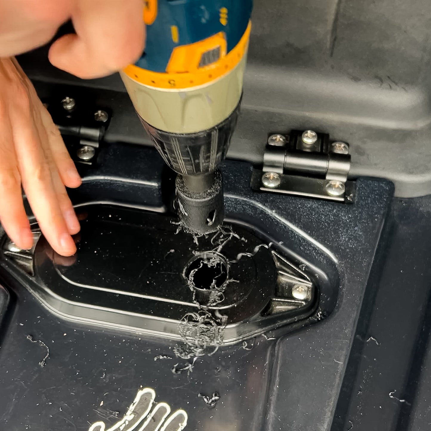 Nocqua - Dual Port Surface Mount Kayak USB Adapter