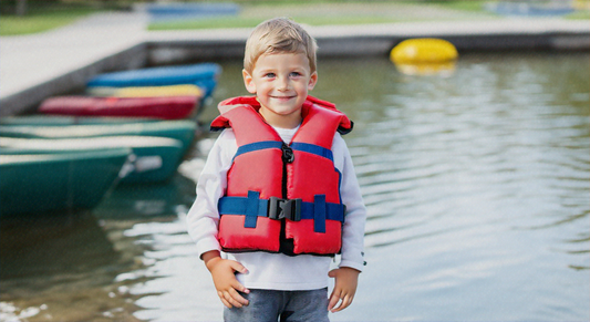 Choosing the Right Life Jacket for Young Kayakers: A Comprehensive Guide to Ensuring Safety and Comfort on the Water