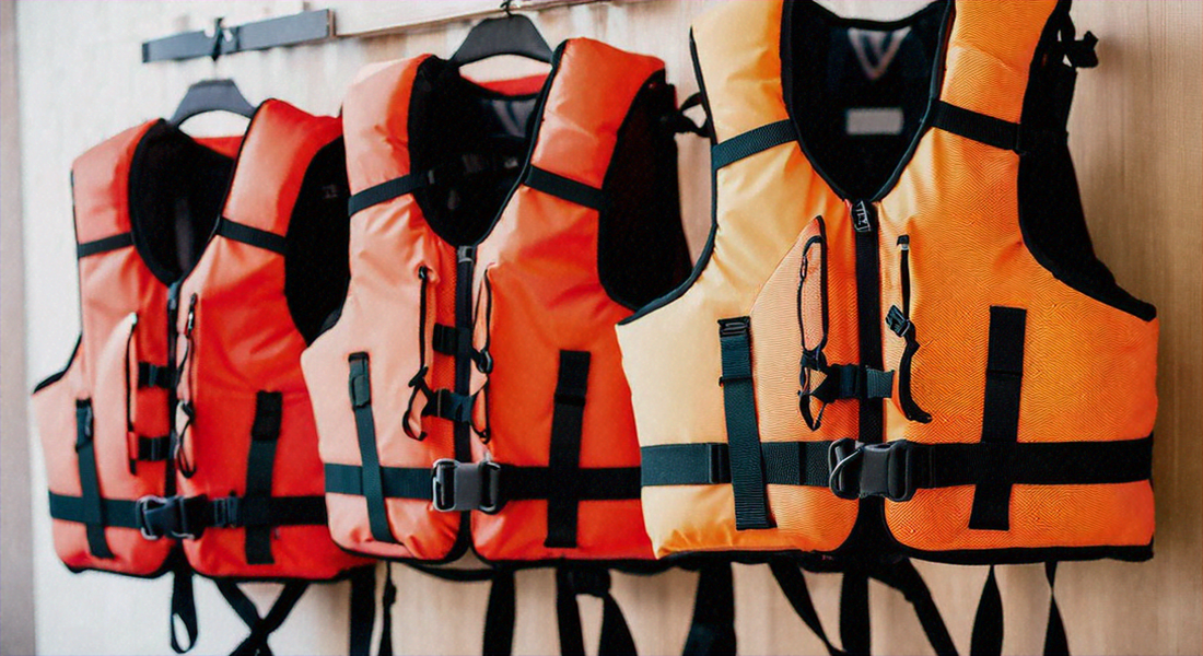 Do I Need to Wear a Life Jacket When Kayaking? A Comprehensive Guide to Water Safety