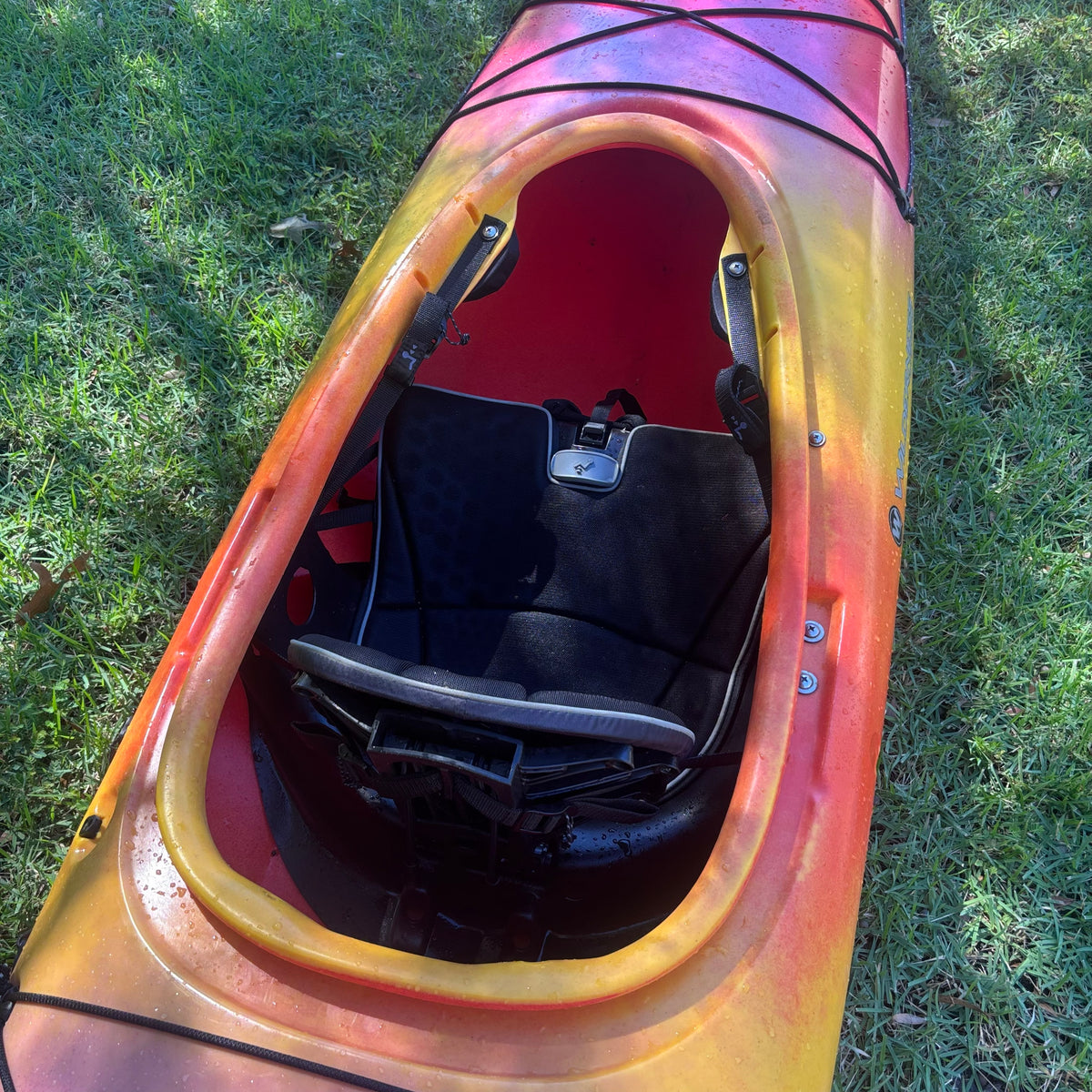 12'9" Wildernerss Systems Tsunami Rec/Touring Sit-in Kayak (RENTAL)