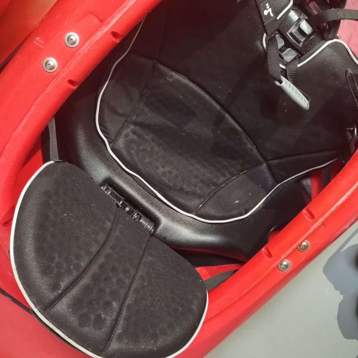 (USED) Wilderness Systems - Tsunami 120 Rec / Touring Kayak