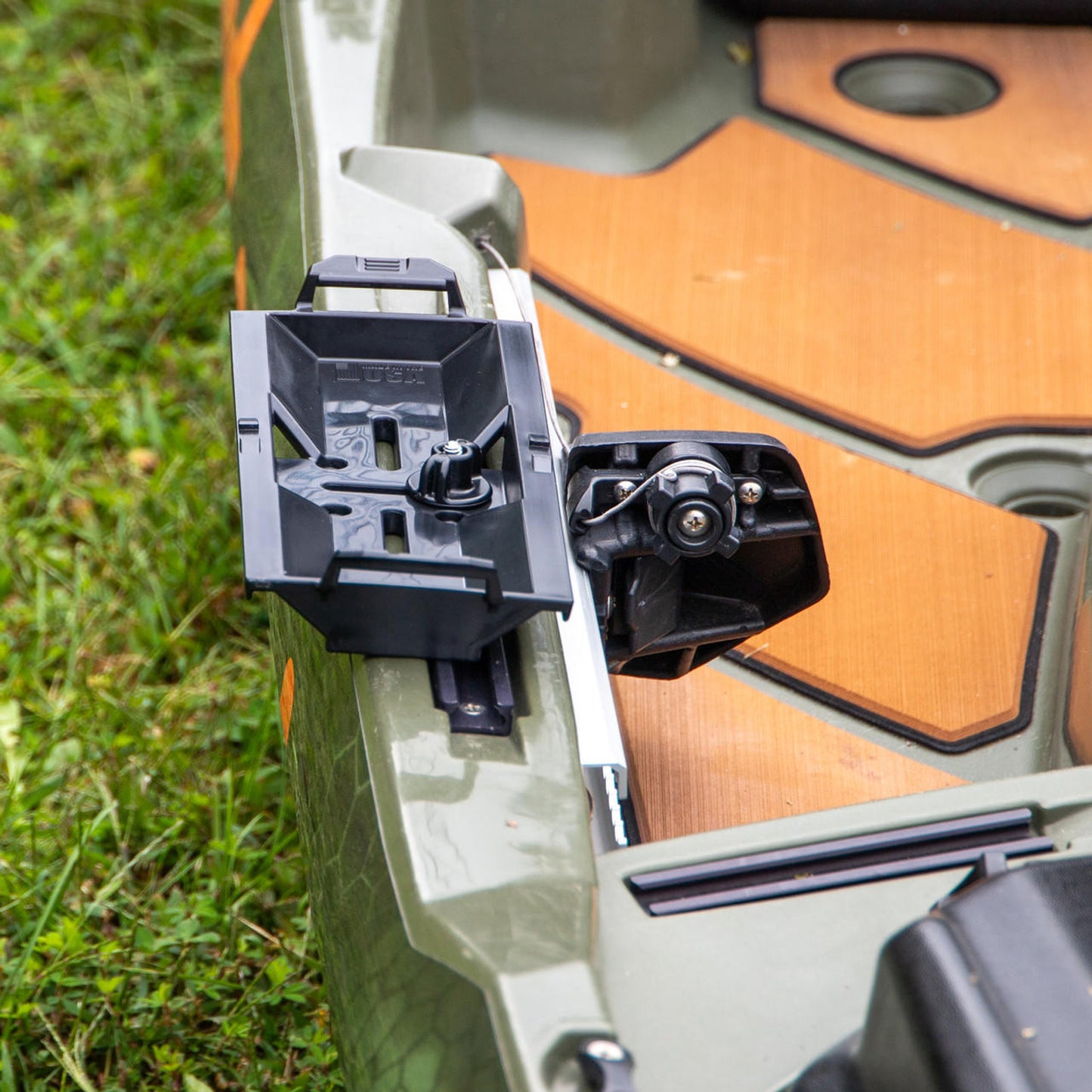 YakAttack Kayak TracPak Quick Release Base, Mount Only